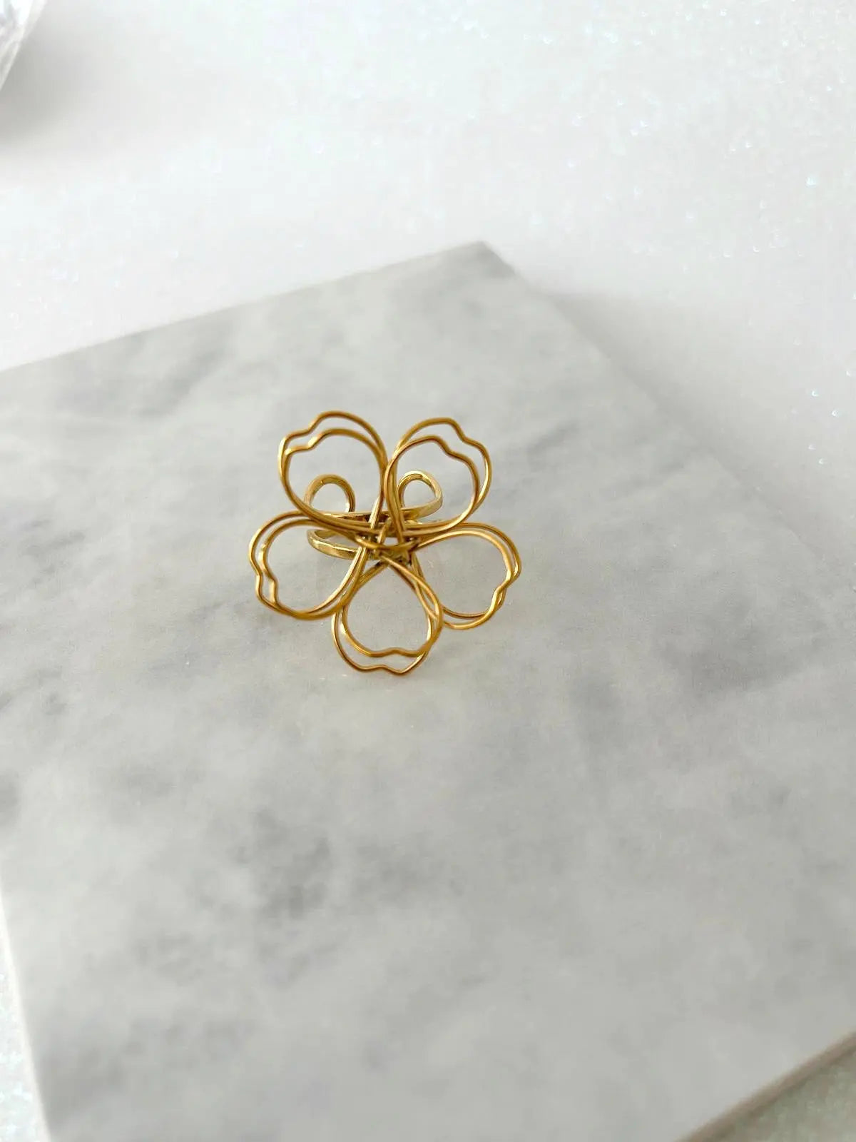 ANILLO DALIA-Joyería de calidad en acero y resistente al agua ESENZIA