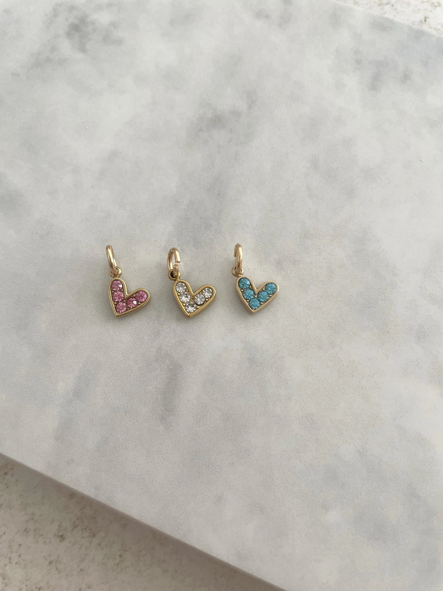 CHARM CORAZONES CIRCONITAS-Joyería de calidad en acero y resistente al agua ESENZIA