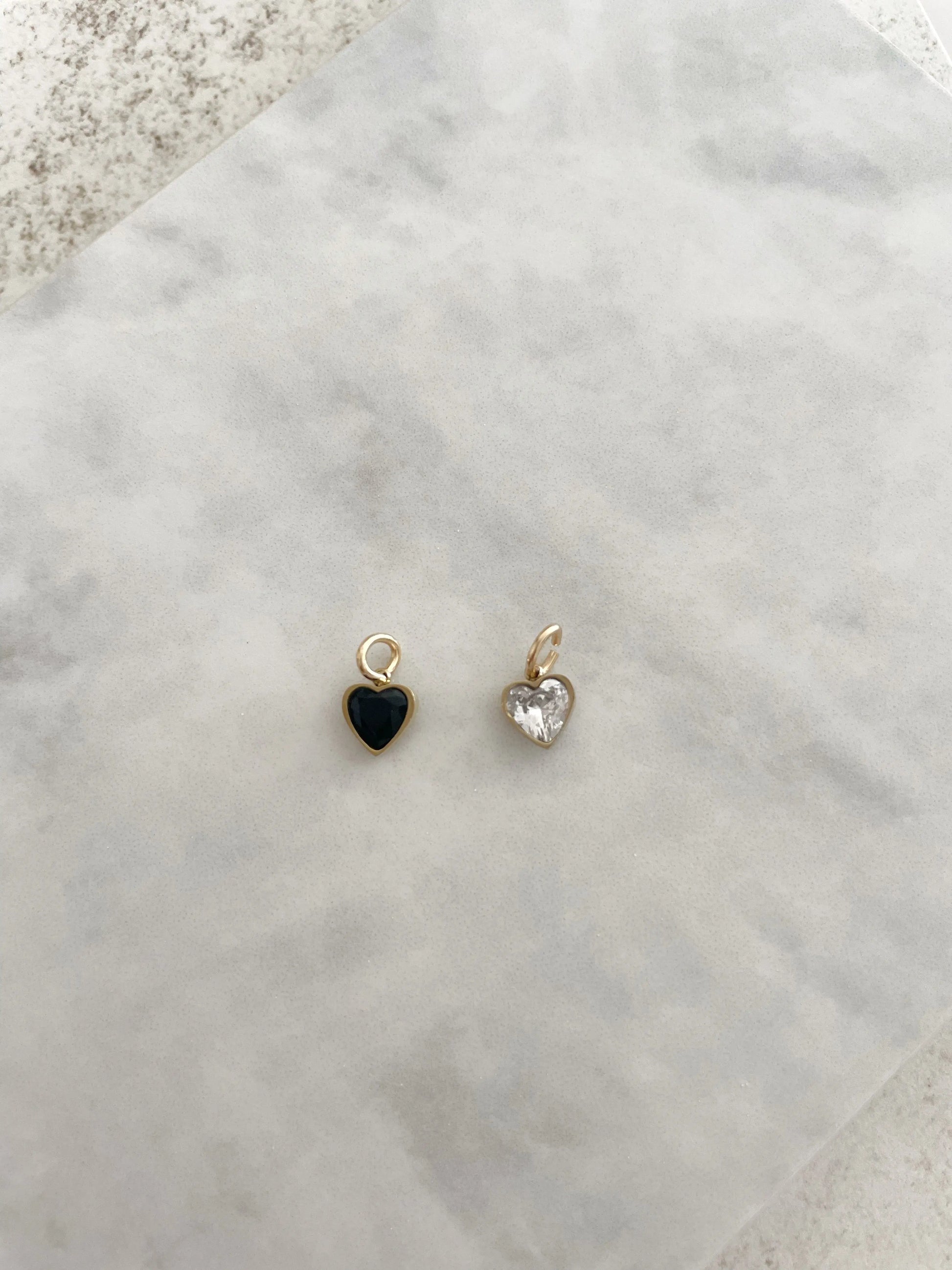 CHARM CORAZONES CRISTAL-Joyería de calidad en acero y resistente al agua ESENZIA