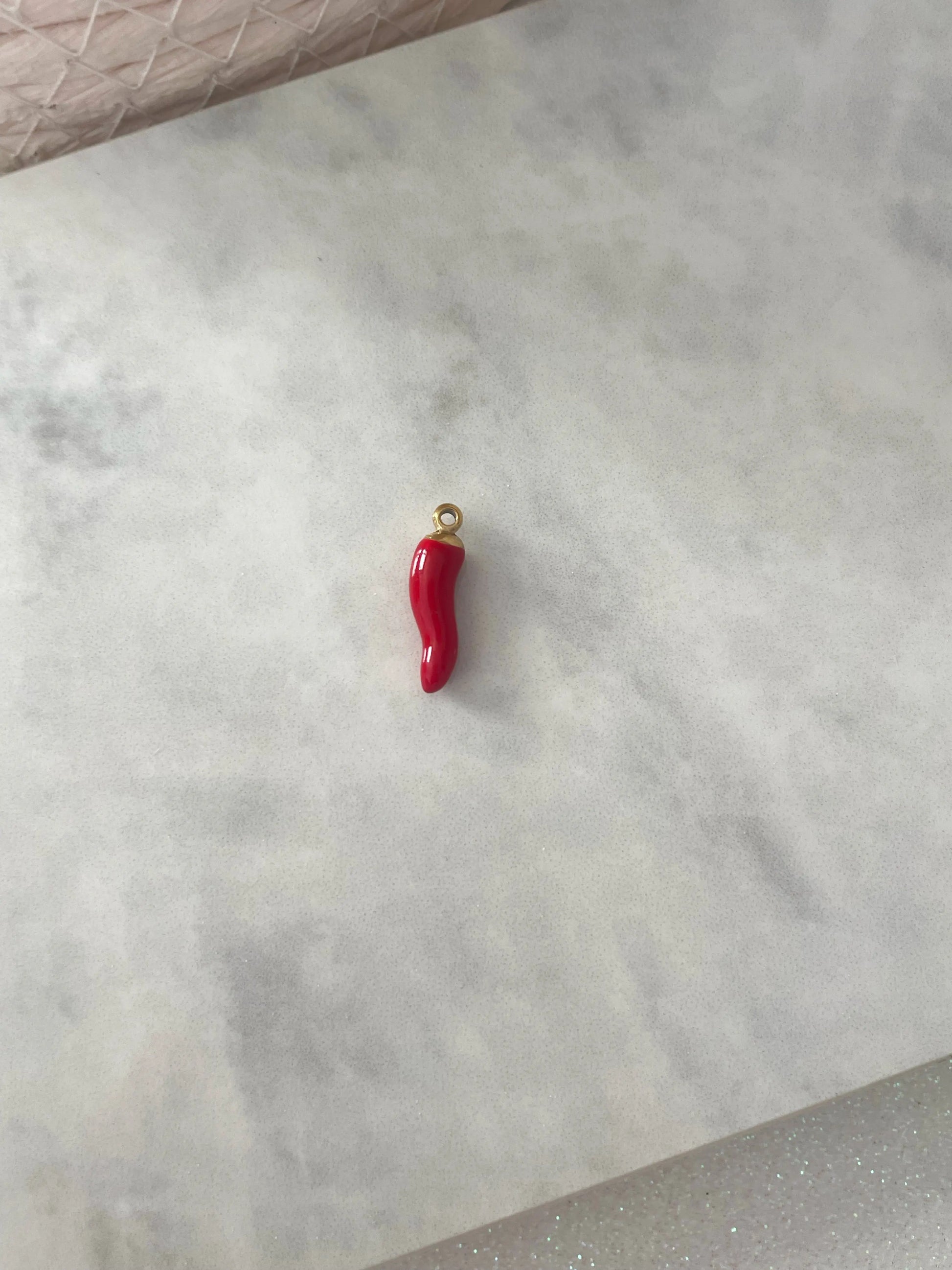 CHARM PIMIENTO-Joyería de calidad en acero y resistente al agua ESENZIA