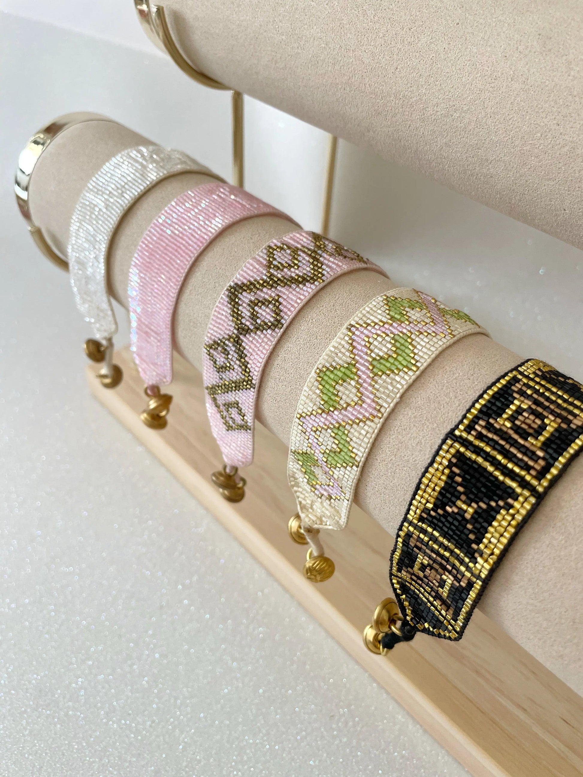 PULSERA MIYUKI EDICCION LIMITADA-Joyería de calidad en acero y resistente al agua ESENZIA