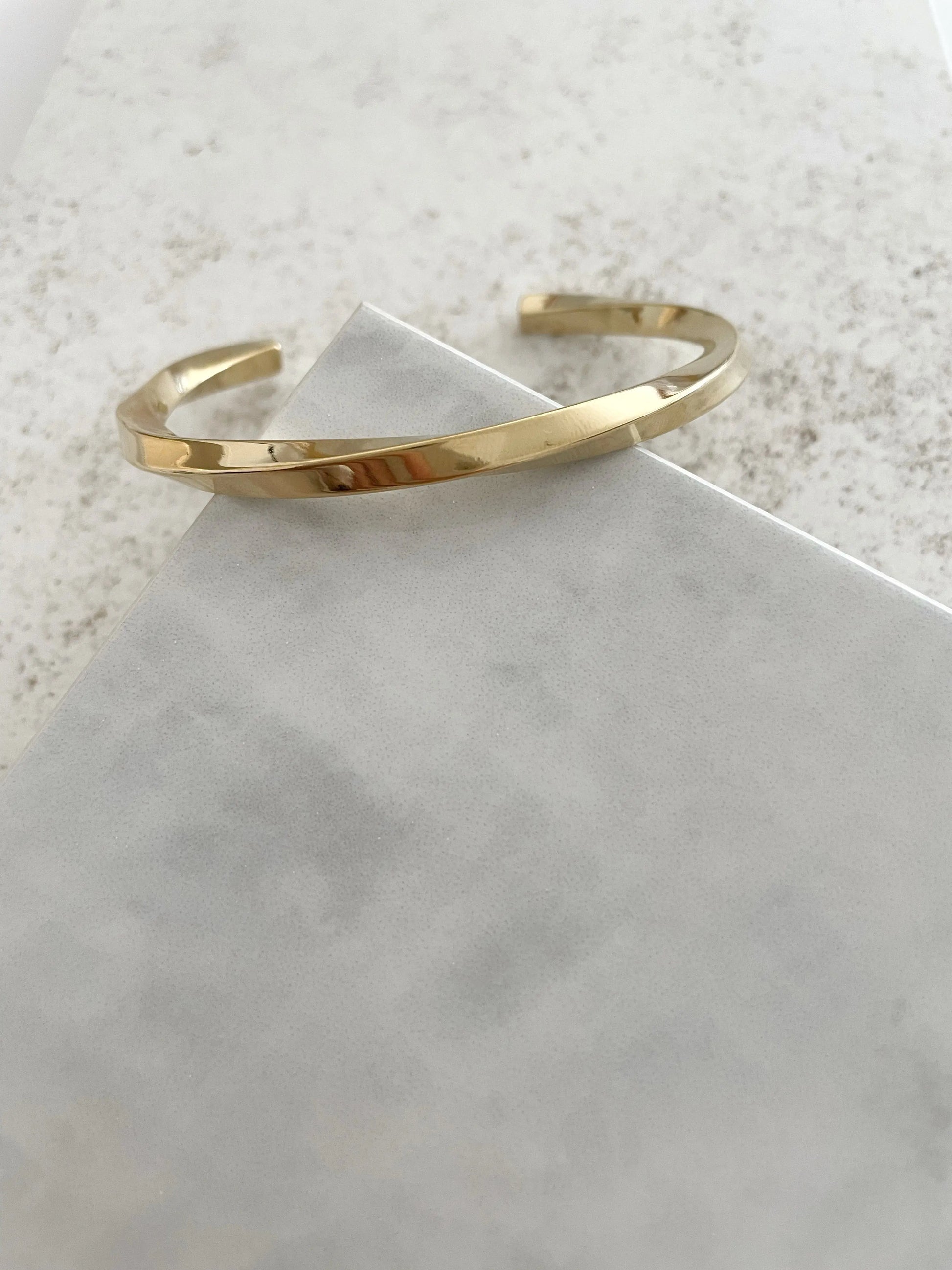 PULSERA SIEMPRE-Joyería de calidad en acero y resistente al agua ESENZIA