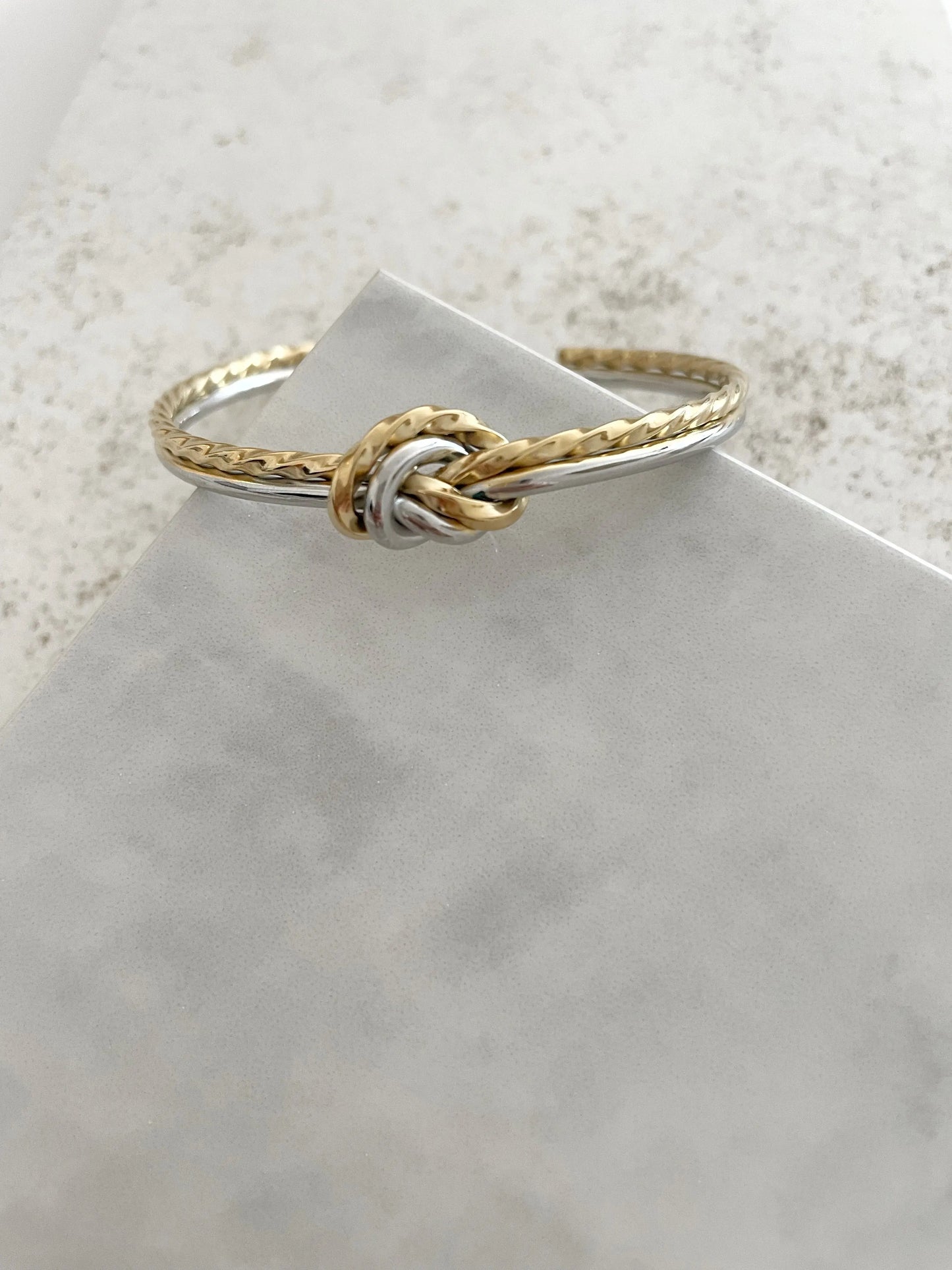 PULSERA UNIDA-Joyería de calidad en acero y resistente al agua ESENZIA