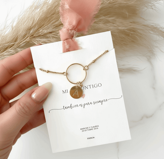 COLLAR ARO DE AMOR CON INICIAL REDONDA EVENTOS-ESENZIA Joyería y Eventos-ESENZIA Joyería y Eventos