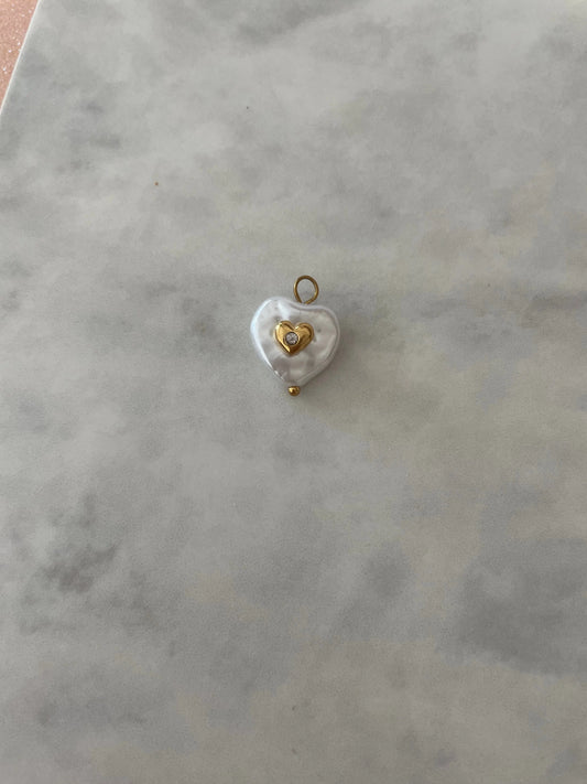 CHARM CORAZÓN PERLA-Joyería de calidad en acero y resistente al agua ESENZIA