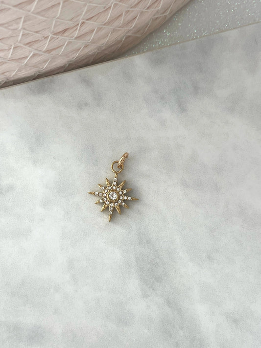 CHARM ESTRELLA DELUXE-Joyería de calidad en acero y resistente al agua ESENZIA