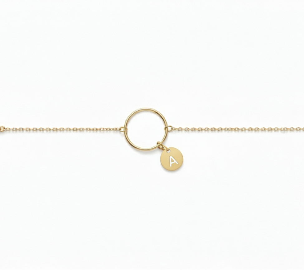 PULSERA ARO DE AMOR  CON INICIAL REDONDA  EVENTOS